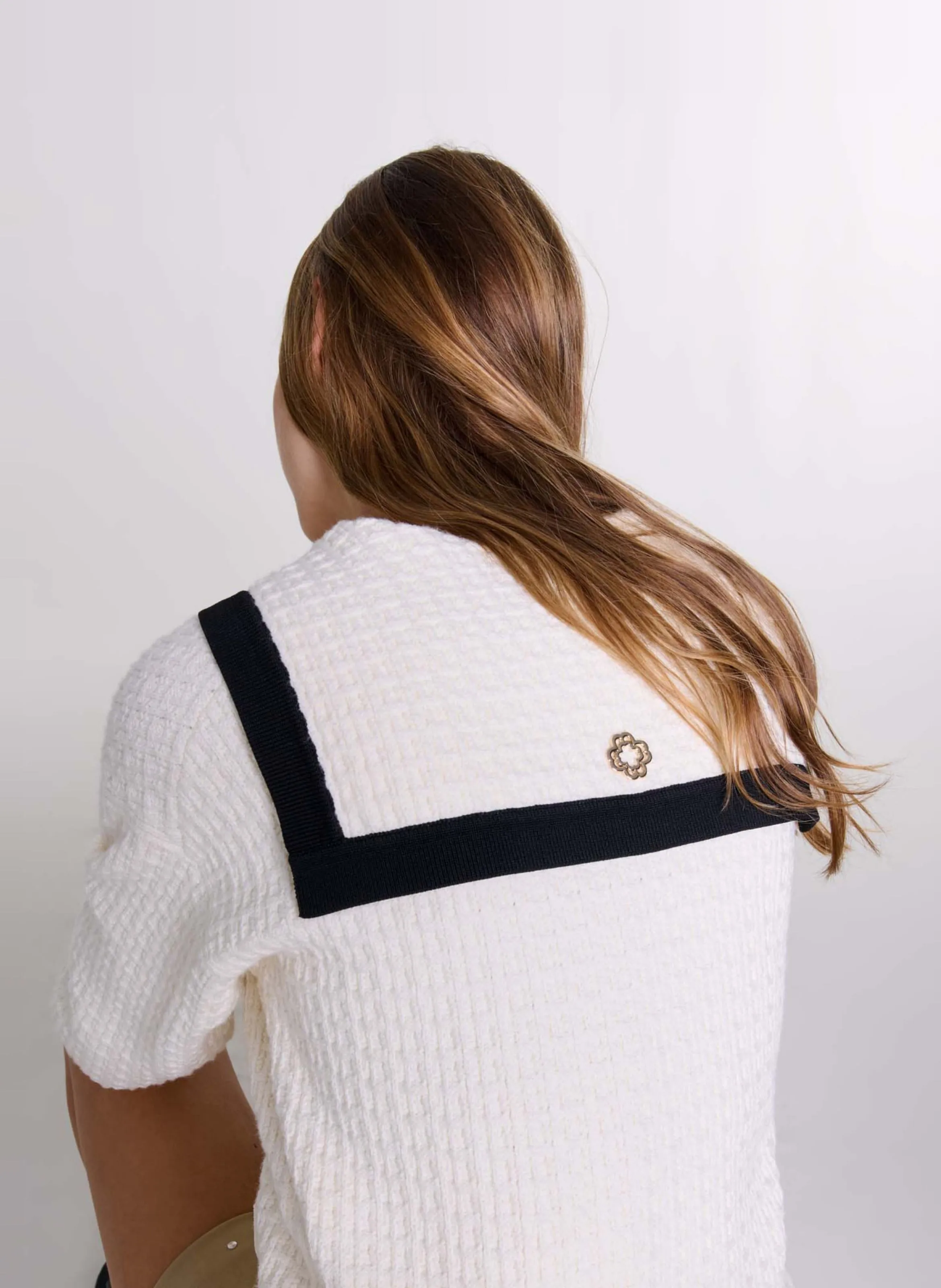 MAJE   Cardigan corto a collo a barca in cotone testurizzato | Bianco